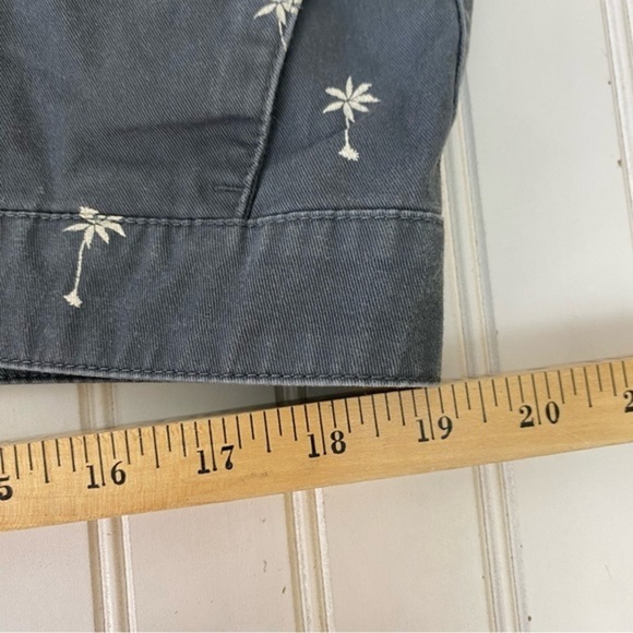 Junk Food Shorts Mens L Gray Disney with Palm Tree Print Mickey Mouse Patch - Picture 7 of 13